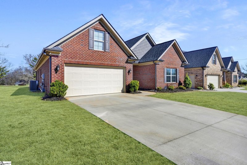 Property image 4 at 106 Pleasant Hill Drive, Easley, SC 29642