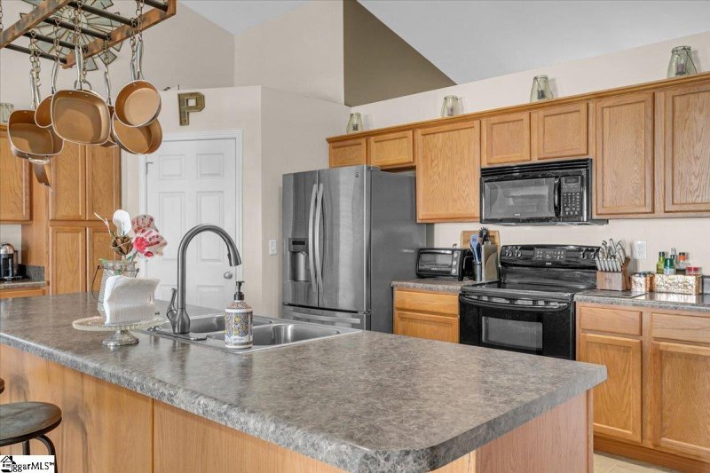 Property image 4 at 5 Patriots Pride Court, Simpsonville, SC 29680