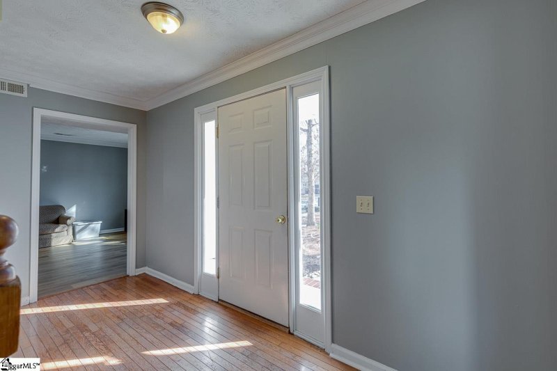 Property image 3 at 8 Lindseybrook Trail, Mauldin, SC 29662