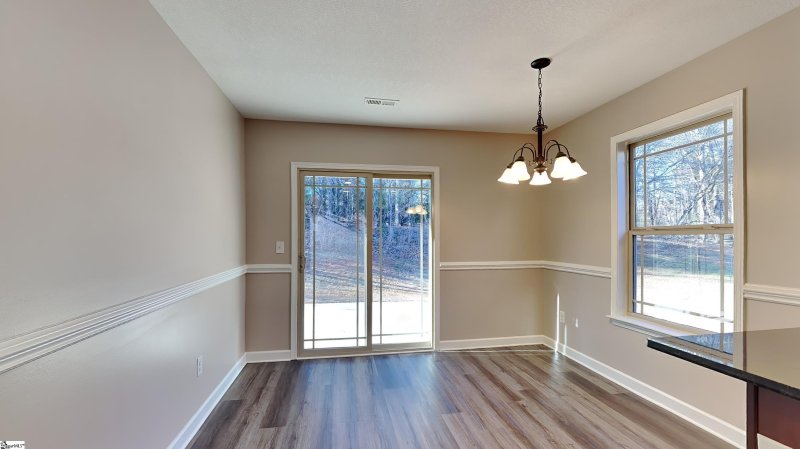 Property image 4 at 180 Dellwood Drive, Spartanburg, SC 29301-5021