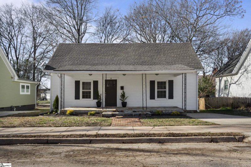 Property image 2 at 10 Taylor Street, Greenville, SC 29605
