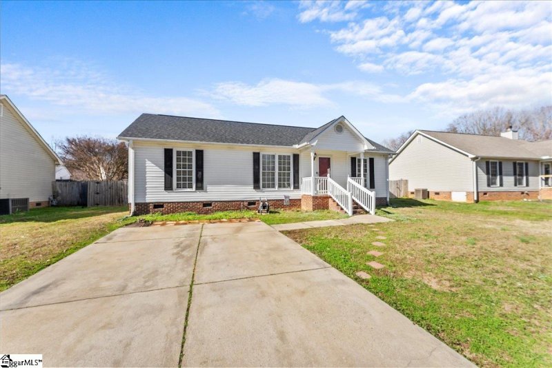 Property image 2 at 602 Oak Valley Drive, Simpsonville, SC 29681