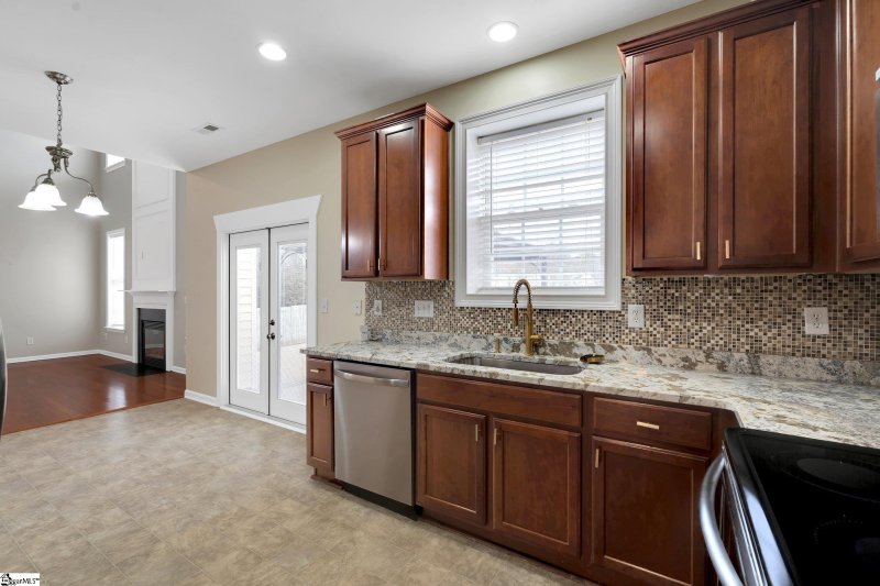 Property image 4 at 417 Plamondon Drive, Simpsonville, SC 29680-7374