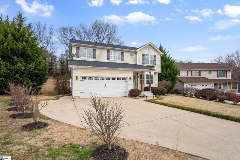 Property image 3 at 8 Willow Wood Circle, Taylors, SC 29687