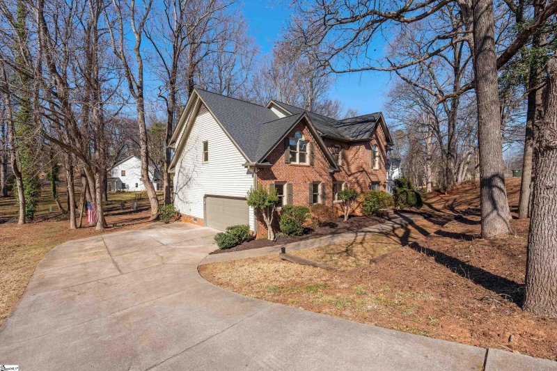 Property image 3 at 107 Sturbridge Drive, Greenville, SC 29615