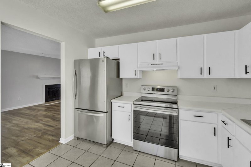 Property image 5 at 7 Allenwood Lane, Greer, SC 29650