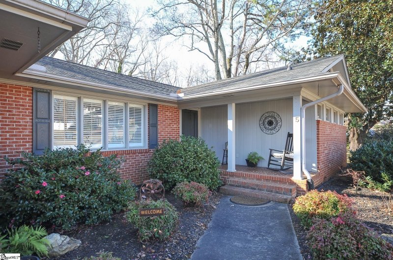 Property image 2 at 5 Sunderland Drive, Greenville, SC 29611