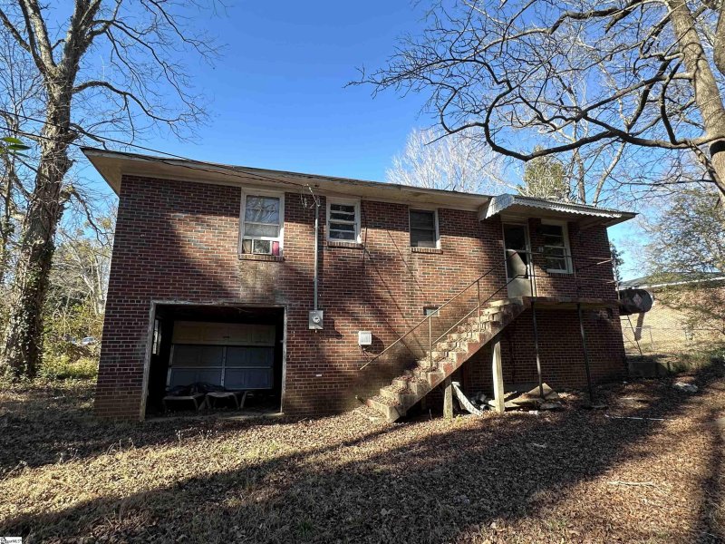 Property image 2 at 371 Crestview Drive, Spartanburg, SC 29306-4107