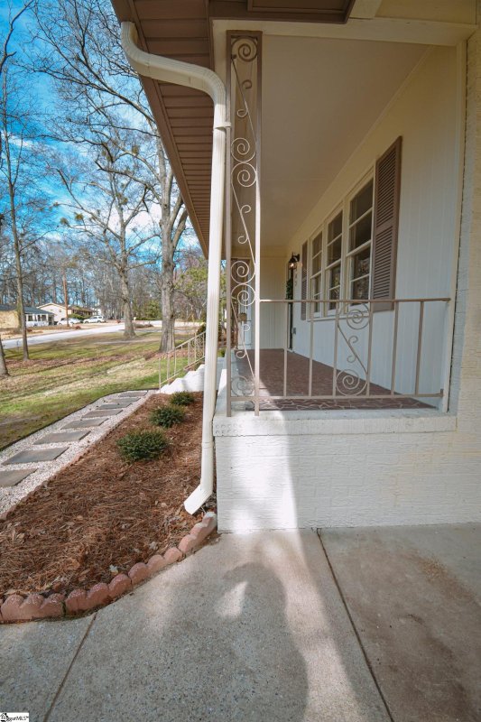 Property image 3 at 203 Bent Creek Drive, Greer, SC 29651