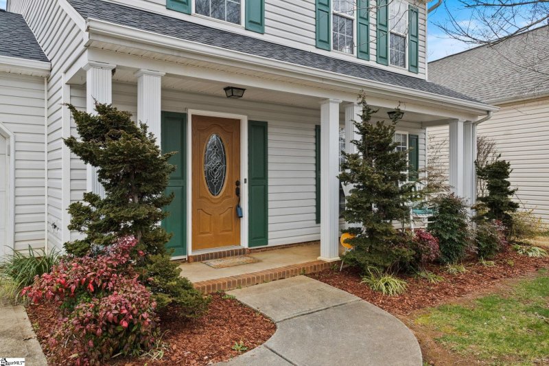 Property image 2 at 204 Clay Thorn Court, Greer, SC 29651