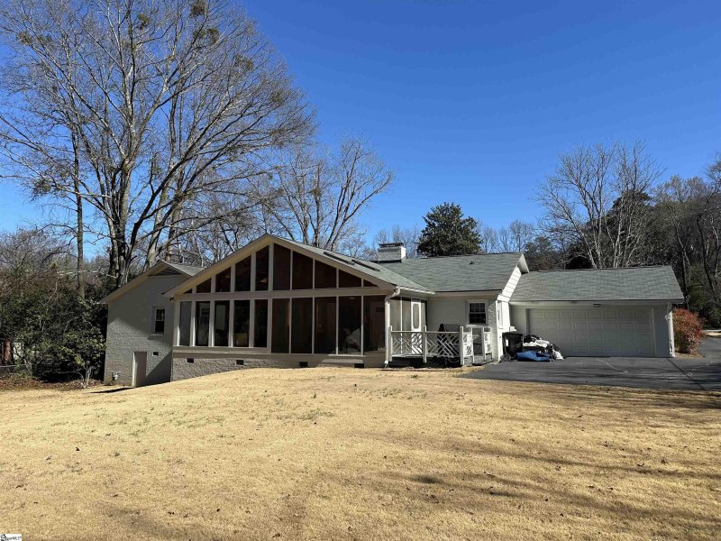 Property image 2 at 105 Independence Drive, Greenville, SC 29615