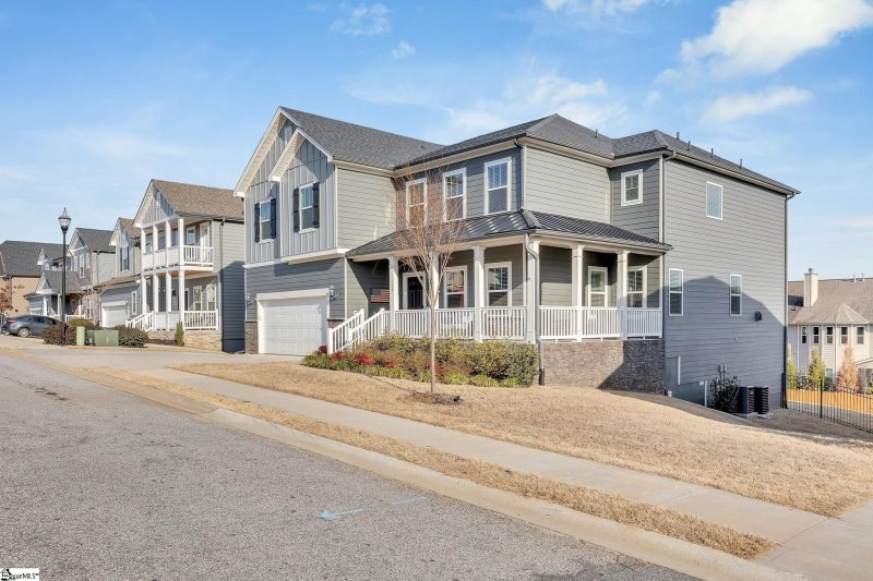 Property image 2 at 155 Redcroft Drive, Greer, SC 29651