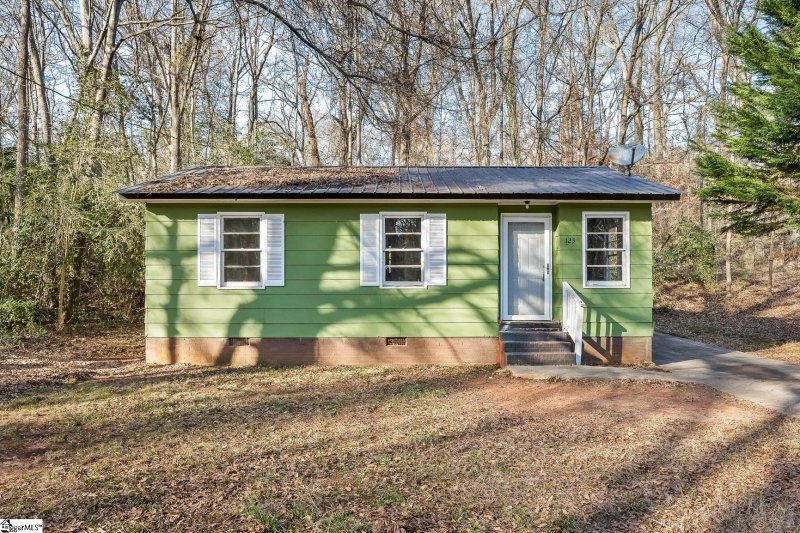 123 Brookmeade Drive