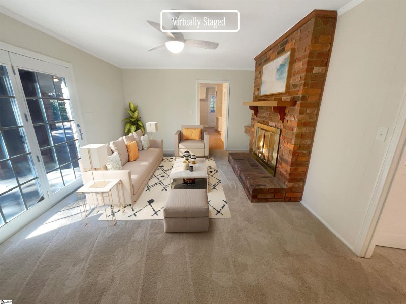 Property image 2 at 6 Confederate Circle, Taylors, SC 29687