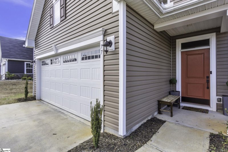 Property image 2 at 77 Wiltshire Circle, Easley, SC 29642