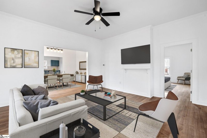 Property image 2 at 5 E 7th Street, Greenville, SC 29611