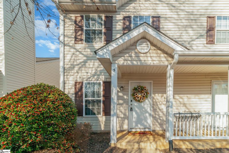 Property image 2 at 5 Hayfield Lane, Greer, SC 29650