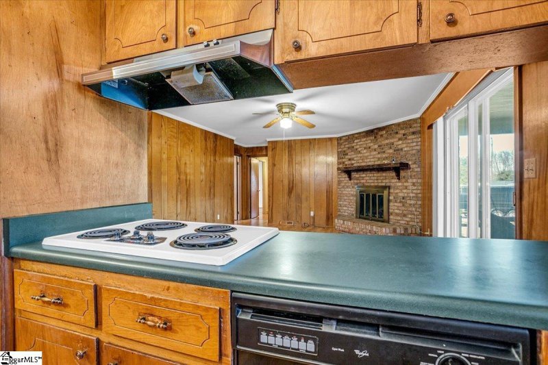 Property image 4 at 417 Brook Glenn Road, Taylors, SC 29687