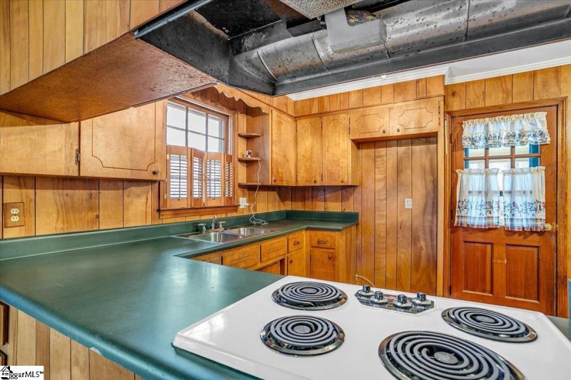 Property image 5 at 417 Brook Glenn Road, Taylors, SC 29687