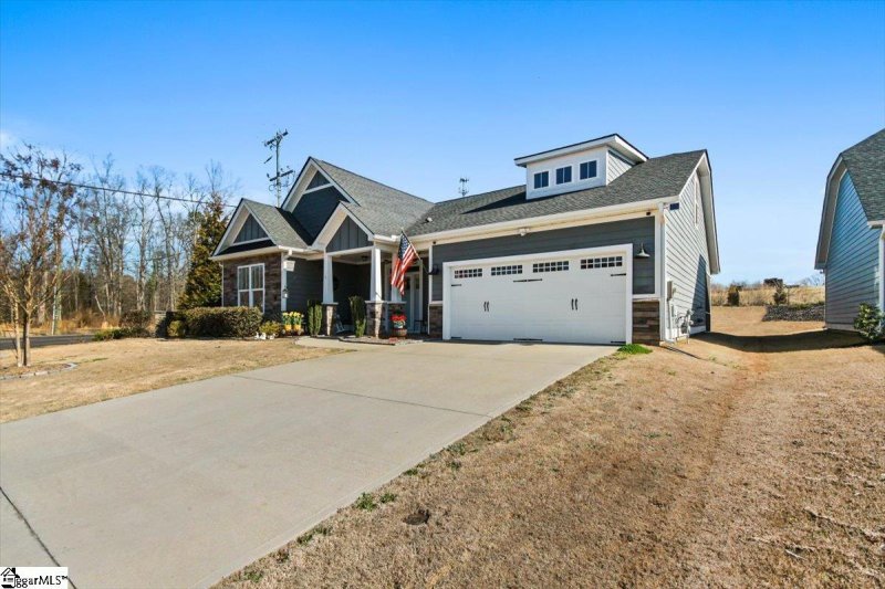 Property image 2 at 1 Bishop Lake Way, Taylors, SC 29687