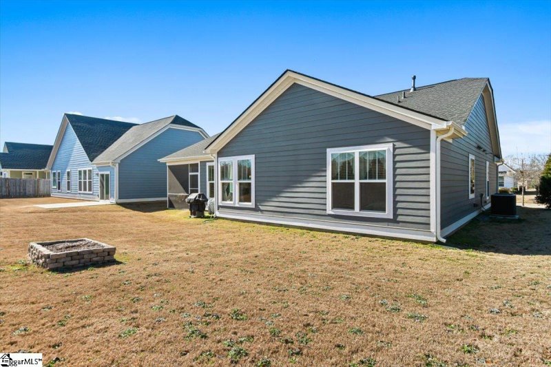 Property image 4 at 1 Bishop Lake Way, Taylors, SC 29687