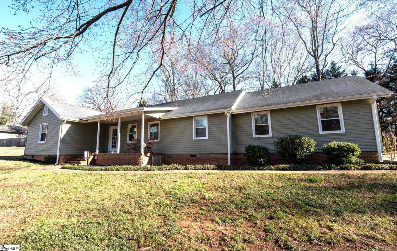 503 Oakwood Estates Drive