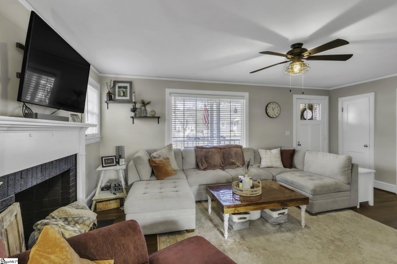 Property image 3 at 11 Westbrook Drive, Greenville, SC 29605