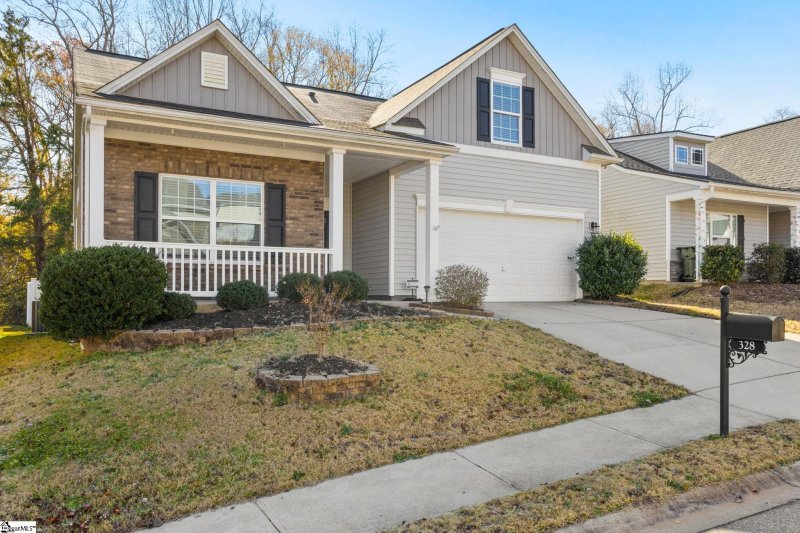 Property image 3 at 328 Riverdale Road, Simpsonville, SC 29680