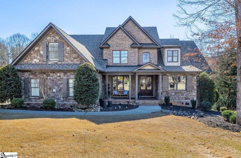 Property image 2 at 19 Still Creek Court, Greer, SC 29651