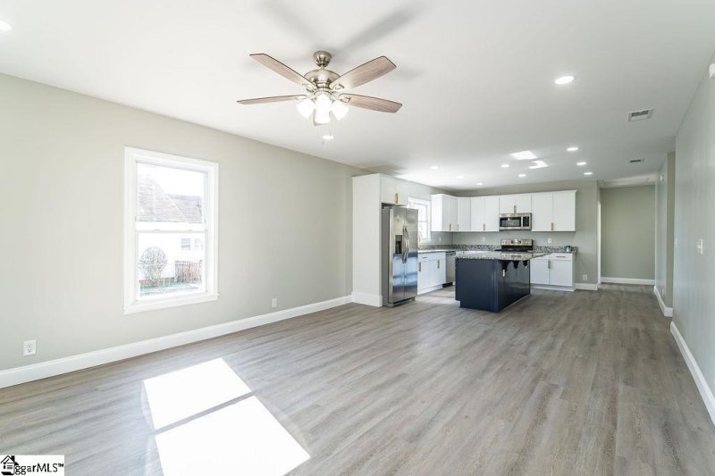 Property image 4 at 17 Seyle Street, Greenville, SC 29605