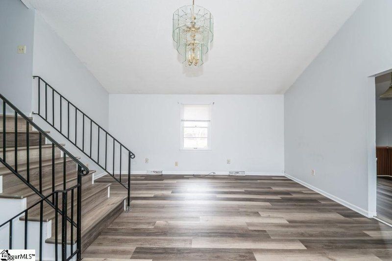 Property image 5 at 102 Seedleaf Court, Simpsonville, SC 29680