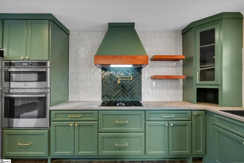 Property image 5 at 8 Dera Street, Greenville, SC 29615