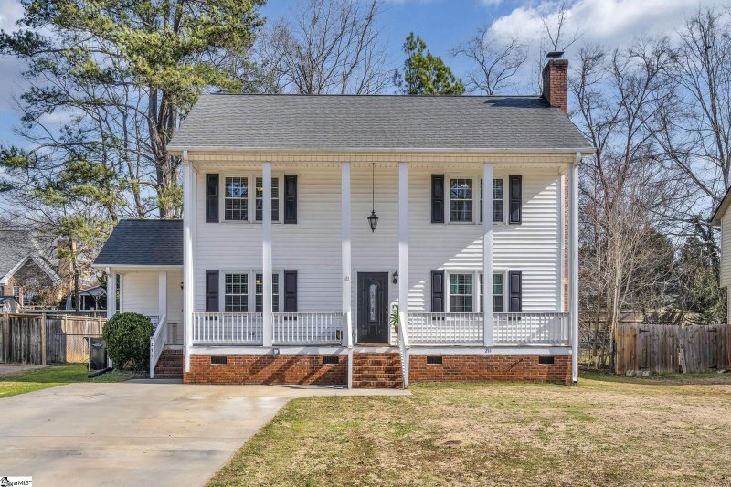 211 Creek Drive