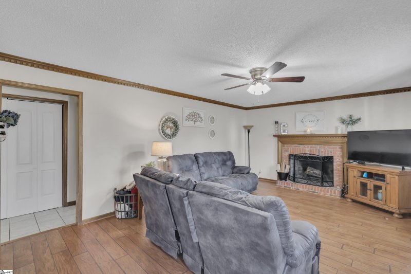 Property image 3 at 211 Creek Drive, Easley, SC 29642