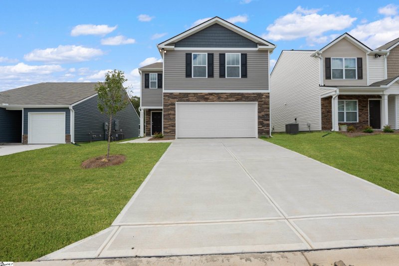 Property image 2 at 602 Evaleigh Street, Woodruff, SC 29388