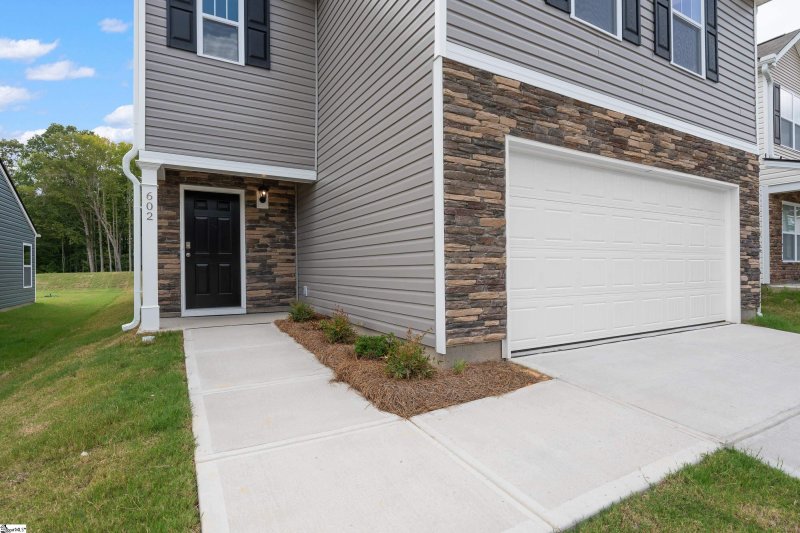 Property image 3 at 602 Evaleigh Street, Woodruff, SC 29388