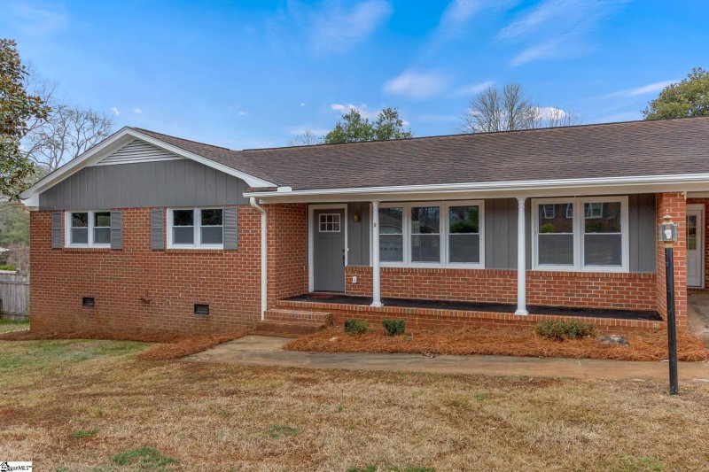 Property image 4 at 9 Mistletoe Drive, Greenville, SC 29617