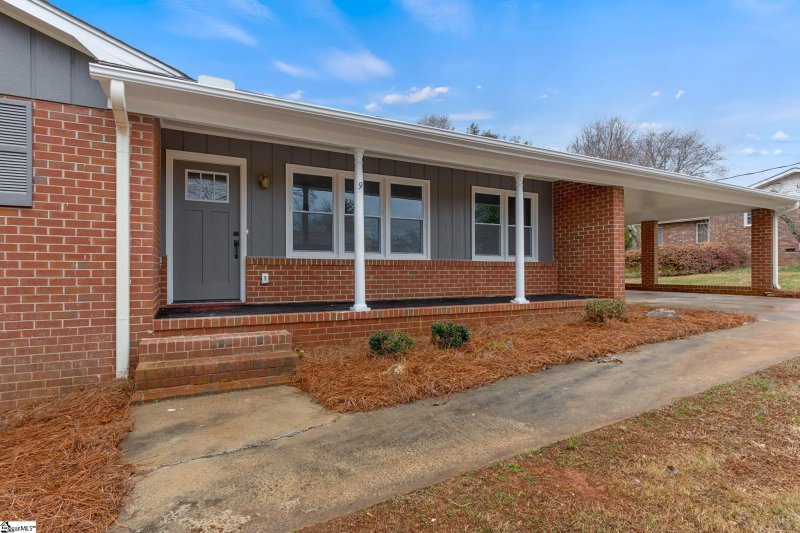 Property image 5 at 9 Mistletoe Drive, Greenville, SC 29617