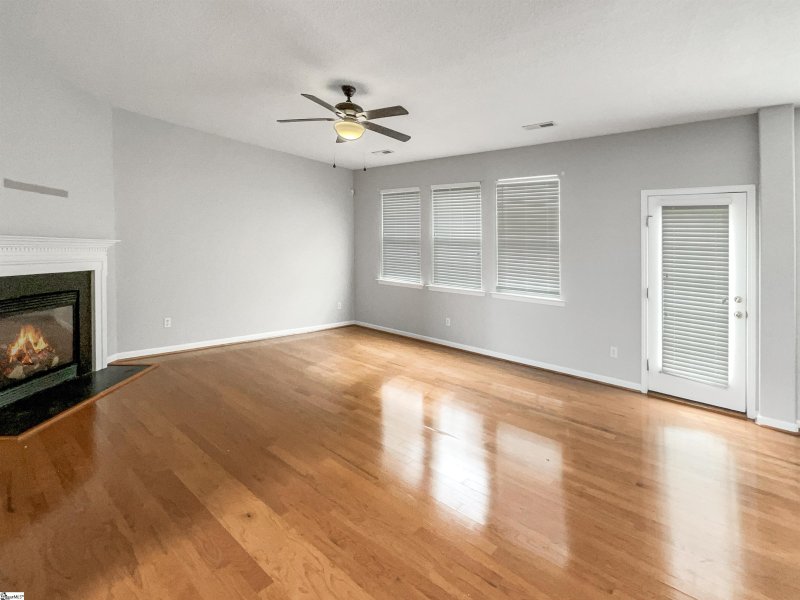 Property image 3 at 113 Hickory Valley Way, Taylors, SC 29687