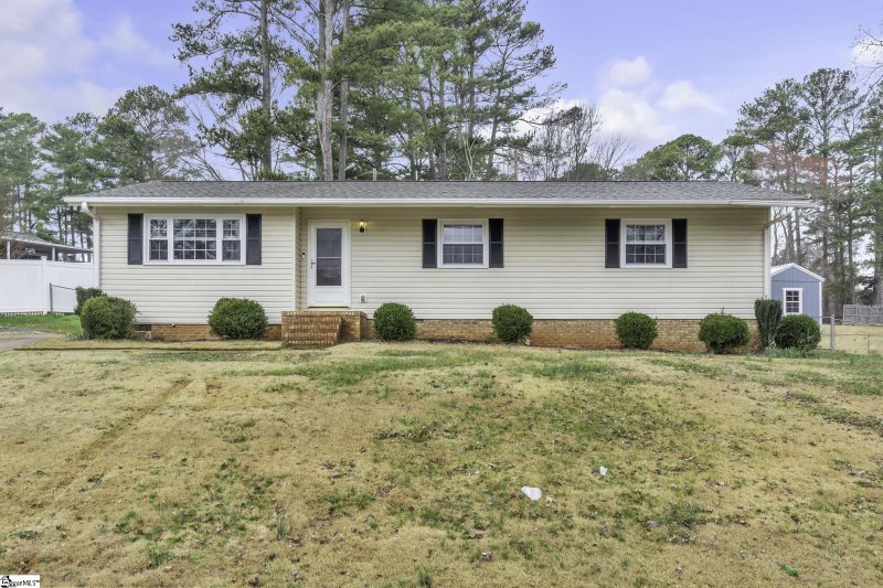 Property image 2 at 326 Jamestown Road, Easley, SC 29640