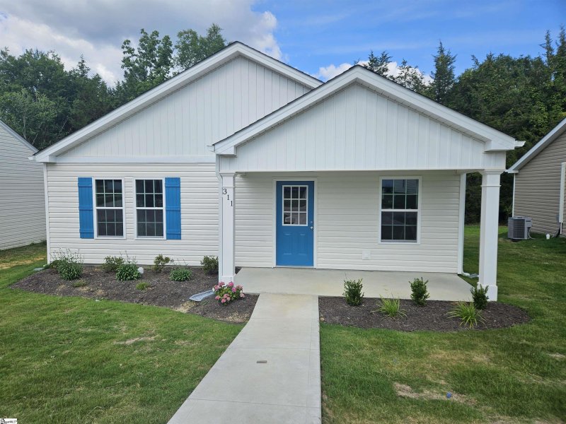 Property image 2 at 311 DILLON Drive, Clinton, SC 29325