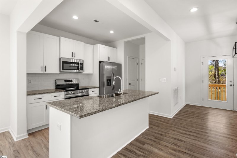 Property image 4 at 235 Honour Street, Greenville, SC 29611