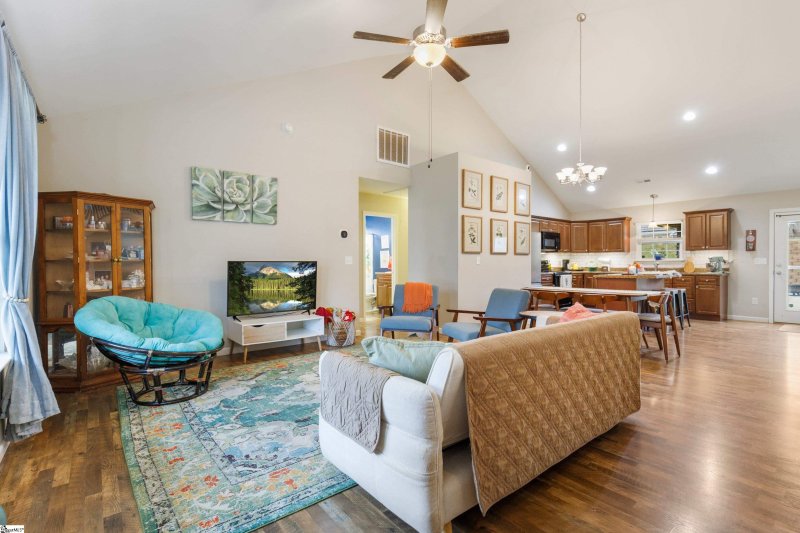 Property image 4 at 323 Catterick Way, Fountain Inn, SC 29644