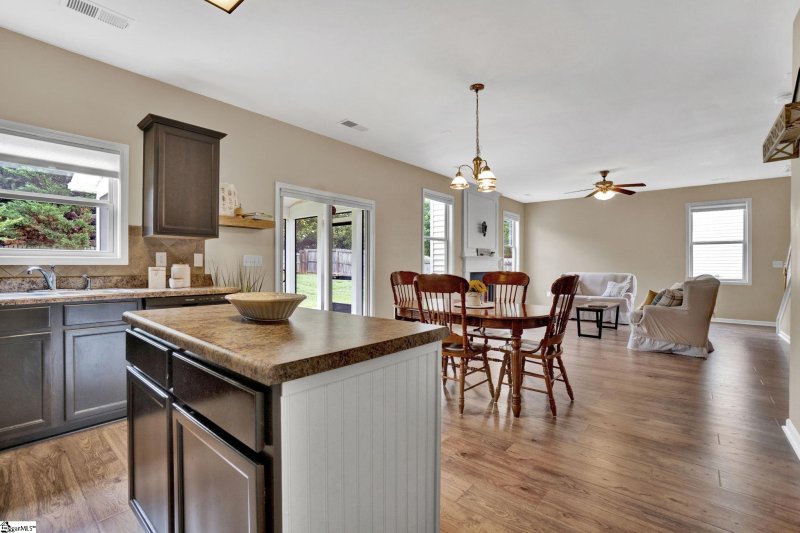 Property image 4 at 204 Marefair Lane, Simpsonville, SC 29680