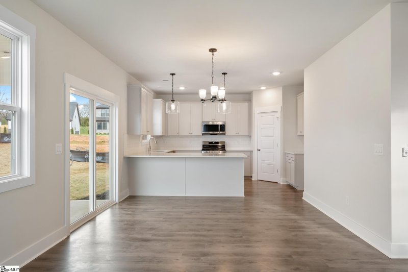 Property image 4 at 302 Red Oak Court, Anderson, SC 29621