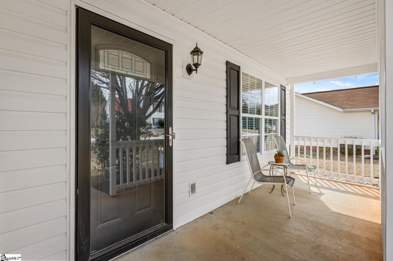 Property image 4 at 418 Lily Pond Lane, Taylors, SC 29687