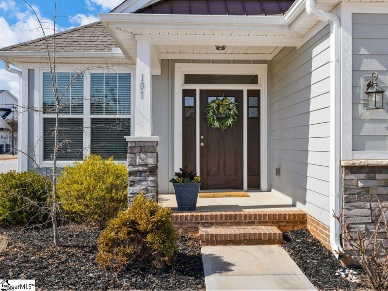 Property image 2 at 101 Shumard Lane, Taylors, SC 29687