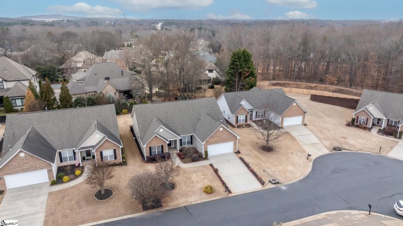 Property image 2 at 201 Wild Thorn Lane, Greenville, SC 29615