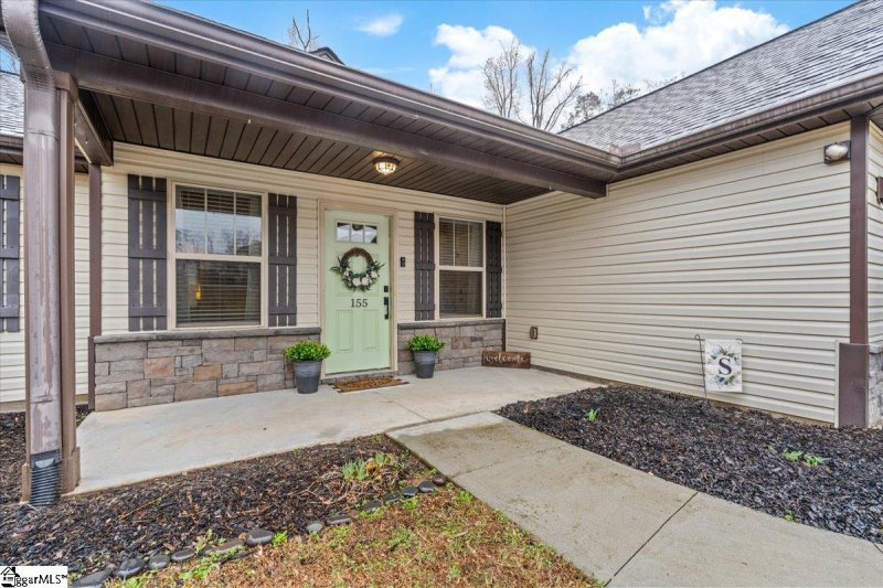 Property image 4 at 155 Autumn Hill Road, Greer, SC 29651