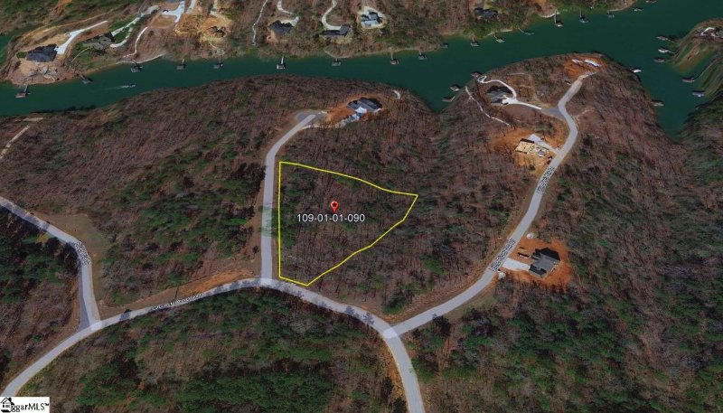 Property image 4 at 0 Rock Edge Drive, Seneca, SC 29672